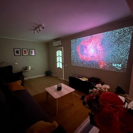 Stylish Apartment With Video Projector Bucureşti Exterior foto