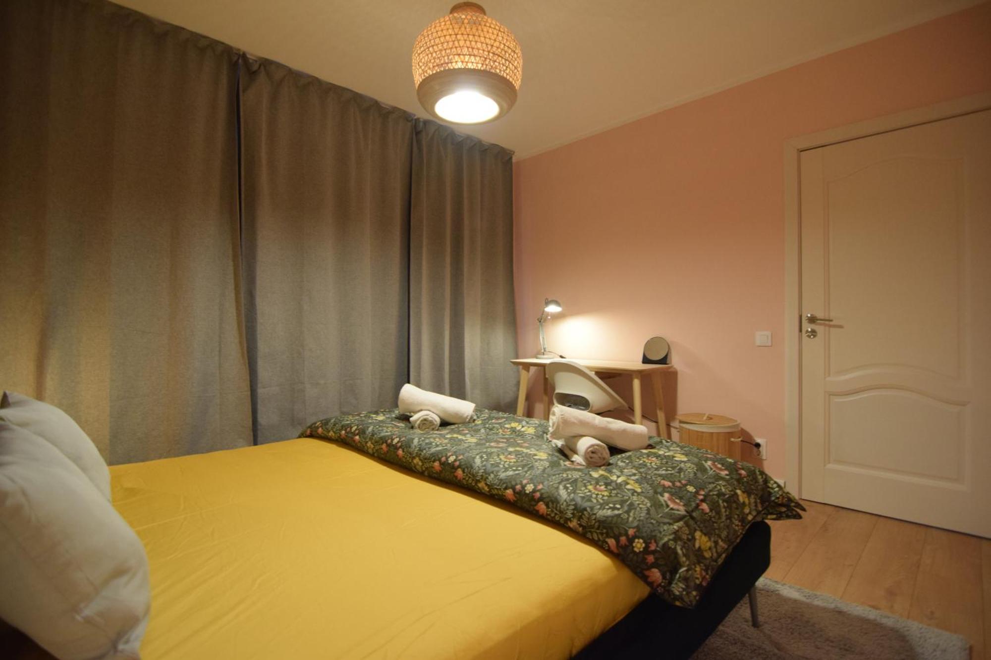 Stylish Apartment With Video Projector Bucureşti Exterior foto